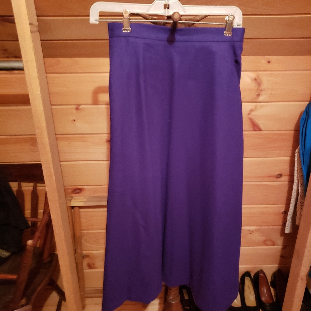 Koret pure wool maxi skirt size 10 purple